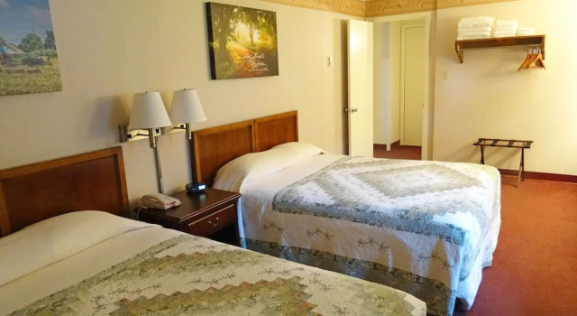 Люкс Amish Country Motel