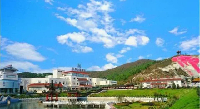 Yunfo Mountain Vacation Village, Rezerwuj Hotel Nanshan Ski Miyun