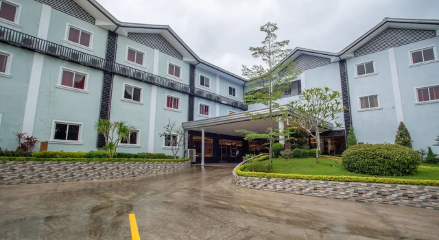 OYO 480 Starview Hotel, Book Hotel Hoteller i Silang med parkering, Parkering