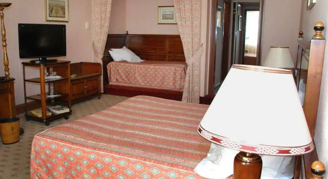 Hôtel d'Angleterre Arras, Varaa Hotelli Arras 