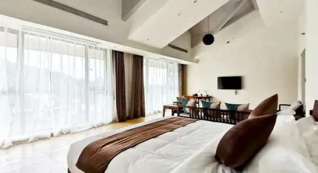 Люкс Superior DaHuang Banshan Hotel