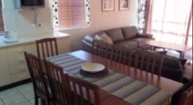 Kirwan 49 - Holiday Apartment