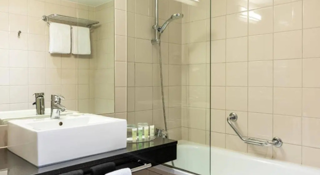 Двухместный номер Deluxe Courtyard by Marriott Paris Saint Denis