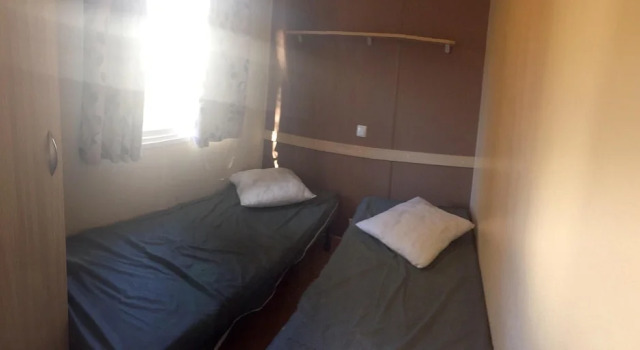 Bungalow With 3 Bedrooms in Vic-la-gardiole, With Shared Pool, Terrace and Wifi - 4 km From the Beach, 预订 酒店 维克拉加尔迪奥勒 Hérault