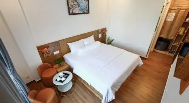Номер Deluxe Ly Ly Luxury Hotel