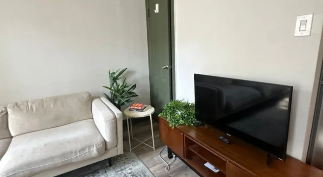 Cozy 2BR in NYC Lenox Hill, Забронировать Апартаменты/квартира Апартаменты Нью-Йорка, рядом с Концертный и выставочный зал Park Avenue Armory, Апартаменты/квартира