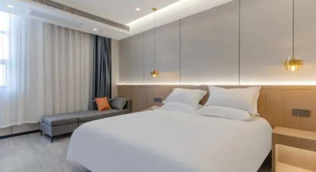 Люкс Deluxe Taihe Jinji Hotel (North Bus Station)