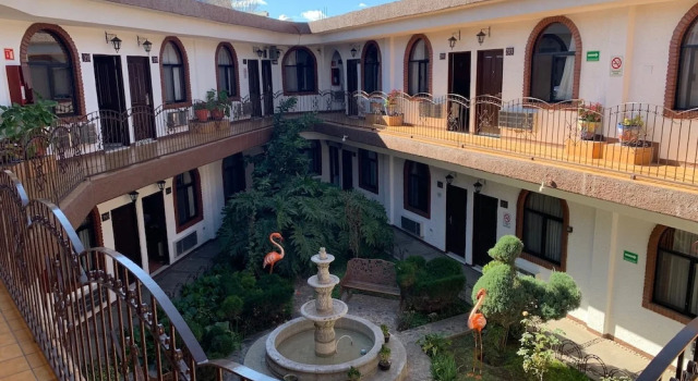 Hotel Los Arcos, Book Hotel Hoteller i Chihuahua med parkering, Parkering