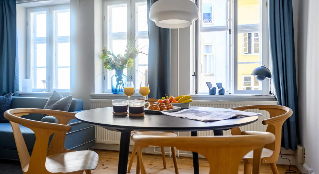 Central apartment with 2 separate bedrooms, Забронировать Апартаменты/квартира Копенгаген Остров Зеландия, рядом с Памятник Гансу Христиану Андерсену