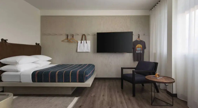 Двухместный люкс Moxy Nashville Vanderbilt Area