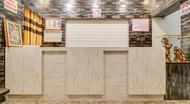 Hotel Shri Ram Kashi by OYO Rooms