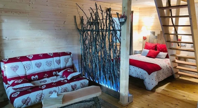 Les Cabanes Enchantées, Prenota Hotel Hotel a Alvernia con parcheggio, Parcheggio