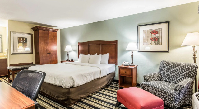 Двухместный номер Standard Clarion Pointe Huntsville Research Park