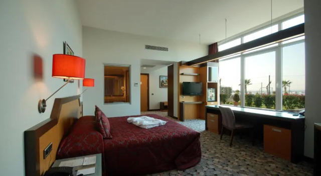 Люкс с видом на море Hotel Hegsagone Marine Asia