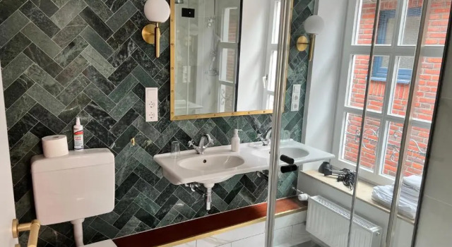 Студия Five Rooms