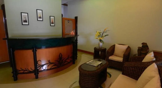 RedDoorz Premium @ Nick Hotel Gerona Tarlac, Réserver Hôtel San Jose Romblon