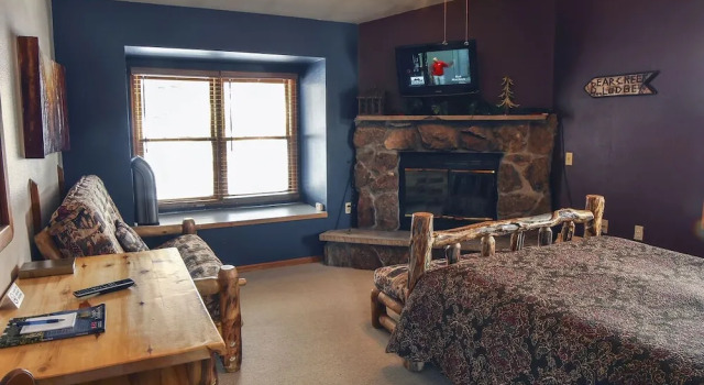 Lazy R Cottages: 18, Забронировать Отель Эстес-Парк Rocky Mountain National Park, рядом с Trout Haven Fishing Pond