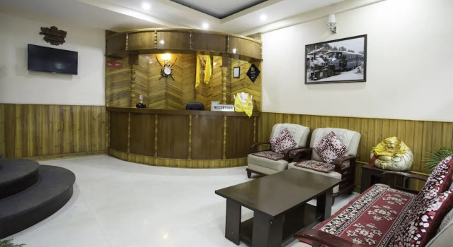 Полулюкс Hotel White Yak