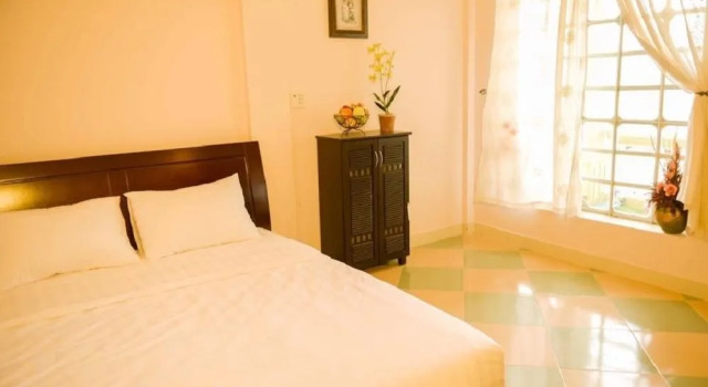 Bonjour Homestay - Hostel, Забронировать Хостел Отели Далата с парковкой, рядом с Thien Vuong Pagoda, Парковка