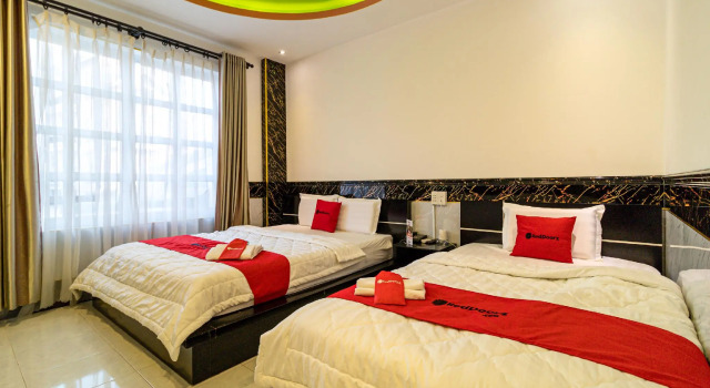 Thiem Thanh Hotel, Забронировать Отель Отели Куан-Бинь-Тхань с парковкой, Парковка