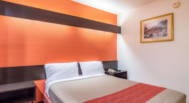 Двухместный номер Standard Motel 6 Chattanooga Downtown