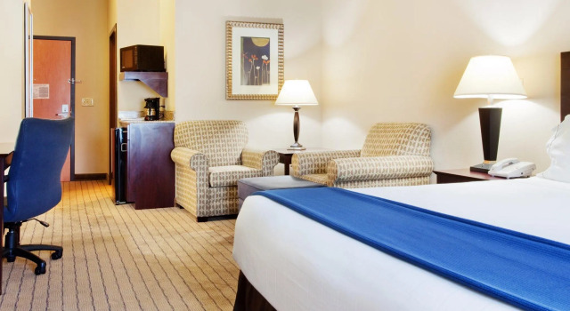 Номер Standard Holiday Inn Express Hotel & Suites Austell Powder Springs by IHG