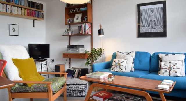 Stunning 1 Bedroom Apartment in East London, Varaa Huoneisto Asunnot kohteessa Merseyside, Huoneisto