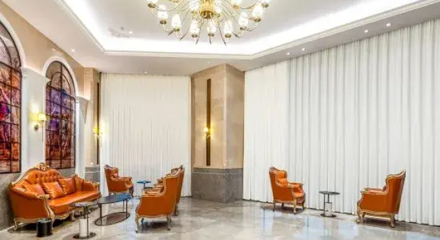 Vienna International Hotel (Sichuan Normal University Chenglong Campus), Boek Hotel Hotels in Chengdu met parkeren, Parkeren