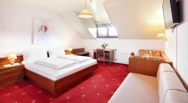 Двухместный номер Standard с видом на горы Angerburg Blumenhotel