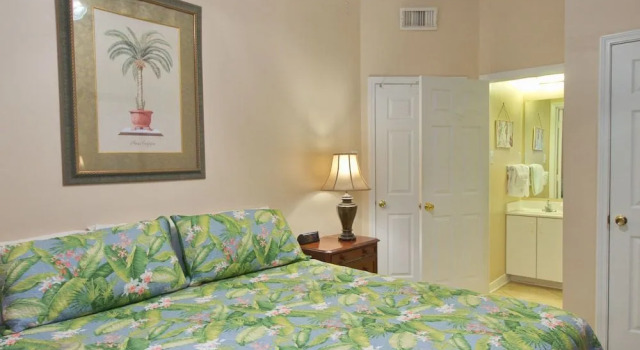 561 E. Beach Blvd Penthouse #1302 1 Bedroom 2 Bathrooms Condo, Boek Appartement Gulf Shores 
