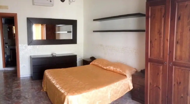 Residence Mastrangelo, Забронировать Гостевой дом Гостевые дома Неаполя, рядом с Неапольский суд, Гостевой дом