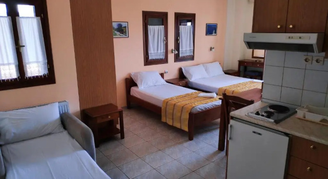 Студия с видом на бассейн Pagaseon Rooms and Apartments
