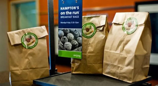 Четырёхместный номер Deluxe Hampton Inn & Suites Denison