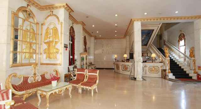 Royal Garden, Rezerwuj Hotel Hotele w Kunming z parkingiem, Parking