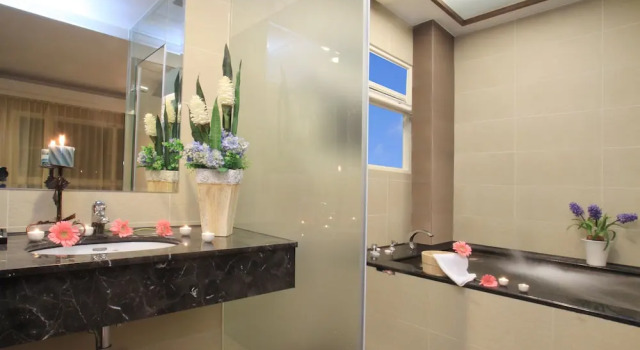 Четырёхместный семейный номер Standard Spring Fountain Hotel
