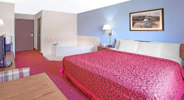 Номер Standard Days Inn by Wyndham Madison NE/Windsor