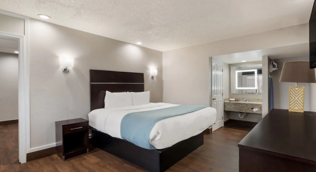 Spanish Trail Inn Hotel, Varaa Hotelli Laredo Texas