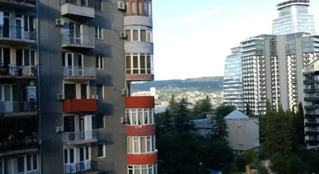 Guest house Sunshine355, Забронировать Отель Недорогие отели Тбилиси, рядом с Стадион Динамо, недорого