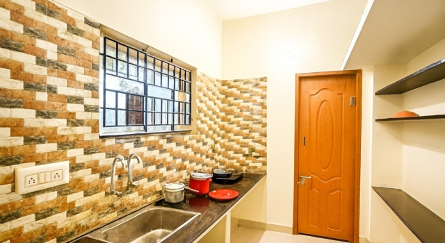 Smart Home service apartment by Stayz Royale, Varaa Huoneisto Chennai Tamil Nadu