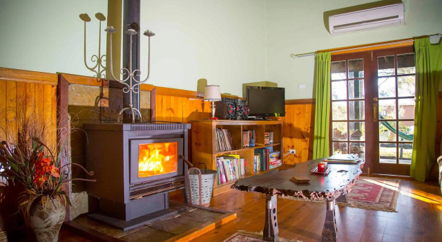 Red Tractor Retreat, Book Hotel Broke Hunter Valley