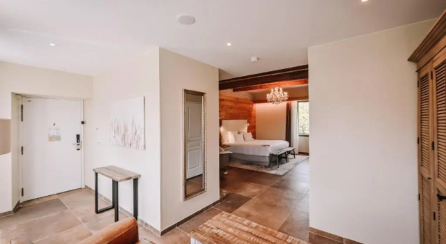 Двухместный полулюкс Le Hameau Des Pesquiers Ecolodge & Spa, Curio Collection By Hilton