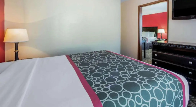 Четырёхместный номер Deluxe La Quinta by Wyndham Dallas Mesquite