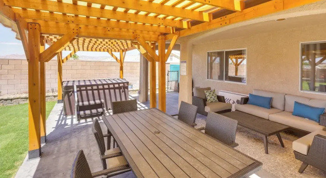 Коттедж Lovely Bullhead City Retreat w/ Patio & Grill!