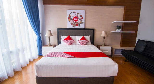 Четырёхместный люкс Hotel O Appartel Cempaka