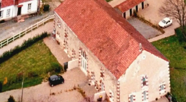 Logis De Chezelles, Rezerwuj Hotel Hotele w Cher z parkingiem, Parking