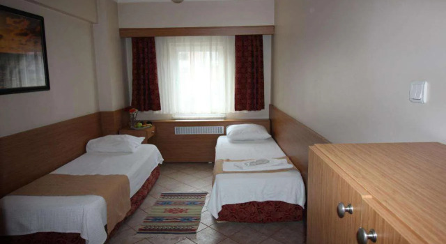 Kadikoy Otel Konak