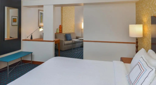 Студия Fairfield Inn & Suites Santa Maria