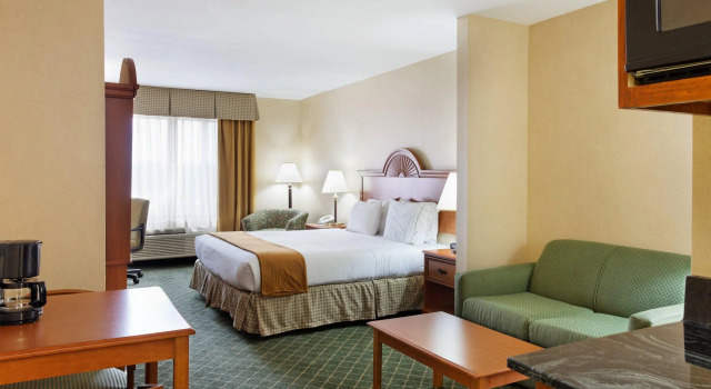 Двухместный люкс Holiday Inn Express Hotel & Suites Sylacauga by IHG