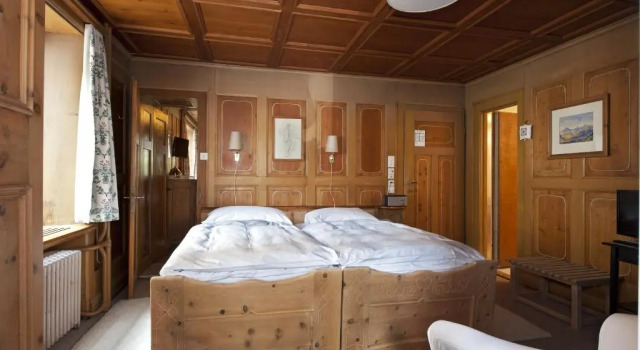 Шале Hotel Chesa Grischuna