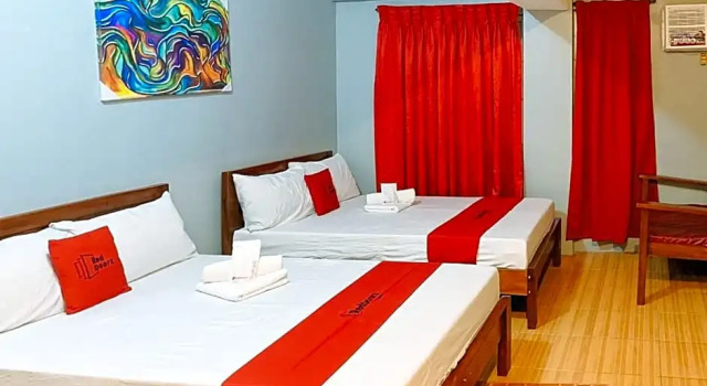 Семейный номер Deluxe RedDoorz near Pasay Rotonda